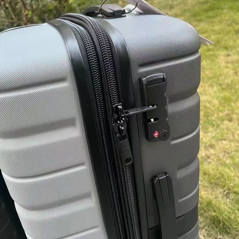 Fabrikant Custom Airplane Trolley Draagbare Outdoor Mode Hard Shell PP Reisbagagesets