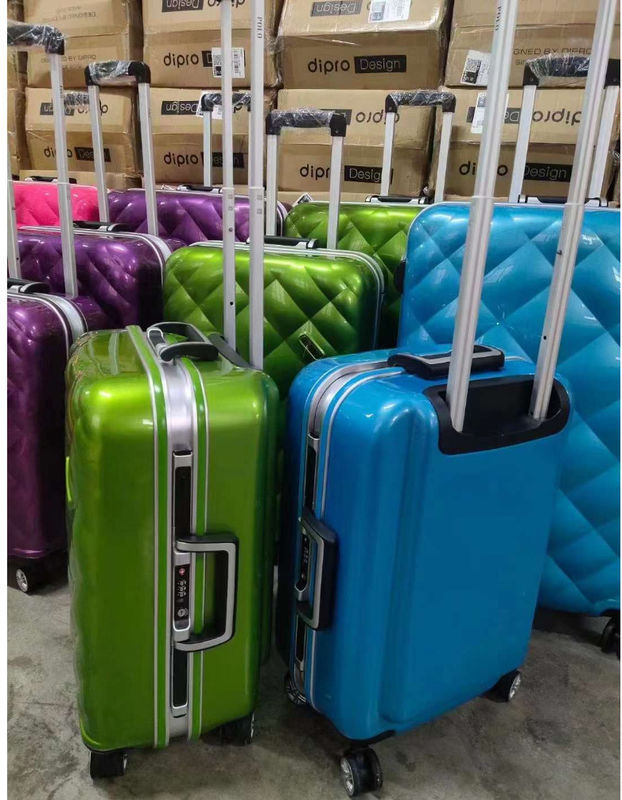 Smart Carry On Baggage Laptop Top Stand Reistassen Kleding Met Trolley Schooltassen Pakketten Wielen Trolleys