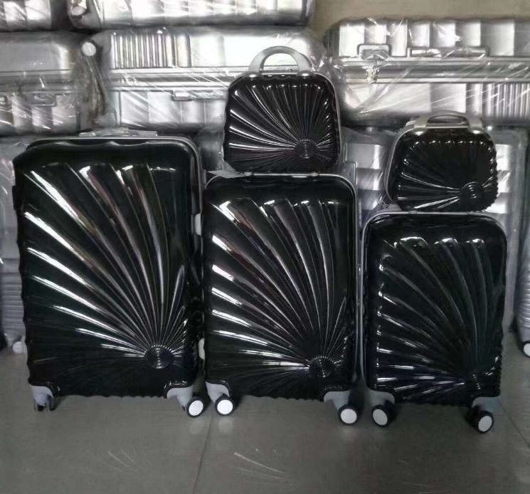 Groothandel PC koffer 20 24 28 inch Bagage 3 PCS Set Reis trolley tassen 4 Wheel Spinner bagage