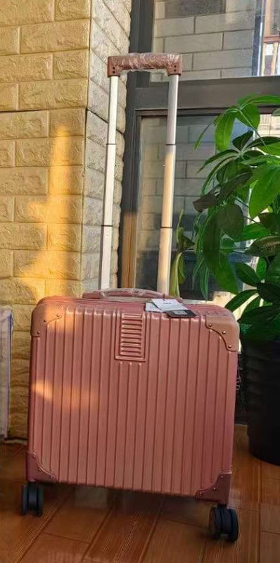 Goede kwaliteit Schramvast Trolley Koffer Bedrijfscomputer Koffer 18 inch Vierwiel Zwijgzaam Aluminium Koffer