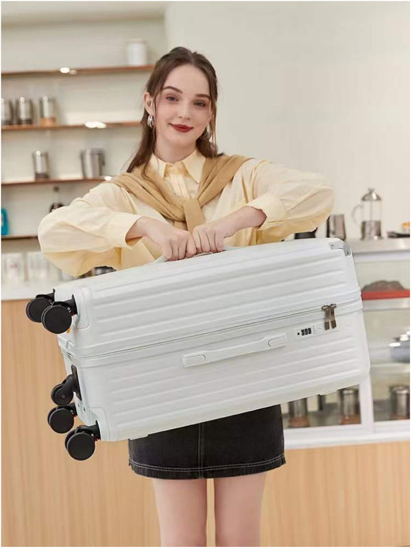 Nieuw ontwerp Fabriek Groothandel Grote capaciteit Koffer Draagbare bagage PC ABS Hard Shell Spinner Wheels Combinatie slot
