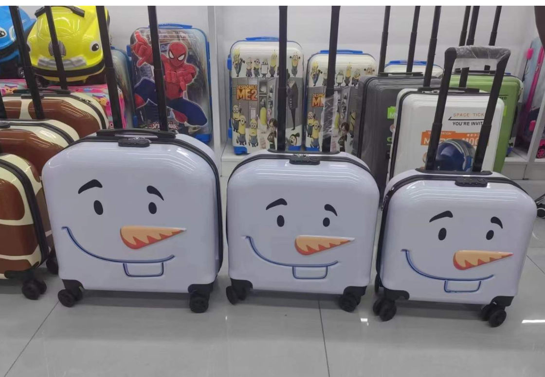 Nieuw ontwerp 18 inch Universal Wheel Trolley Box Kinderen Mode Cartoon Trolley Box schattig 3D Stereo Boarding Box cadeau