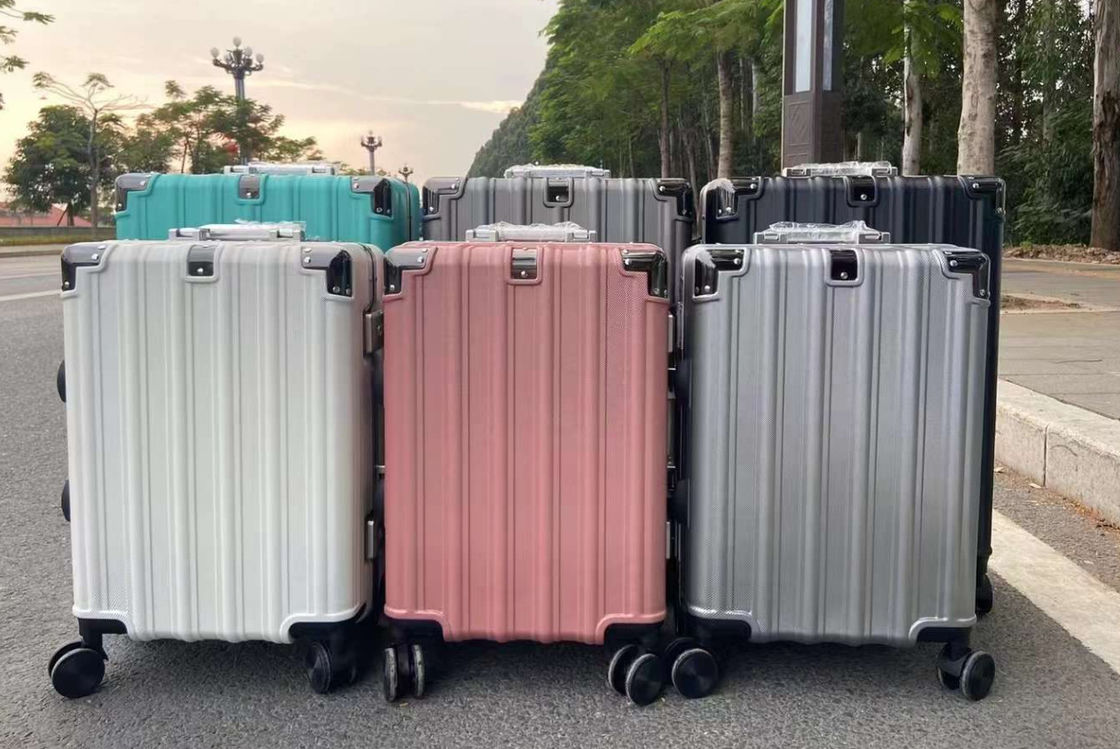 Klassiek lichtgewicht anti-crack spinner koffers bagageset 4 wielen harde zijde waterdicht trolley bagageset met slot